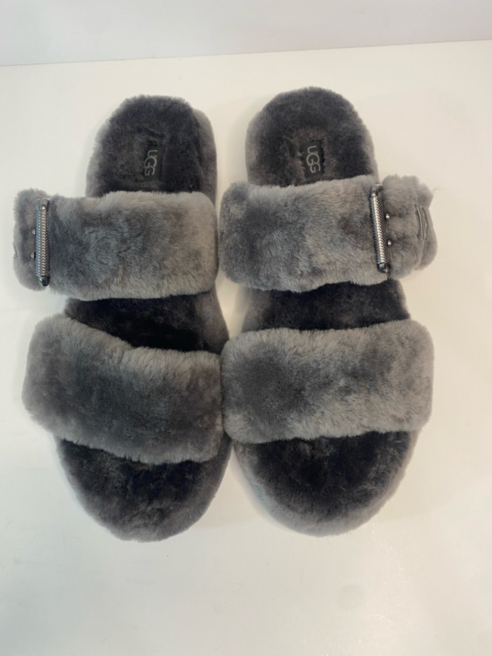 UGG Fuzz Yeah Slide Slippers Gray Size 9 NWOT Shearling Platform Cozy Chic